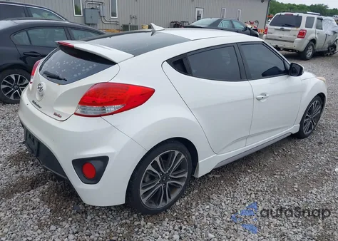 2016 Hyundai Veloster Turbo z USA, uszkodzony, nr VIN KMHTC6AEXGU268764